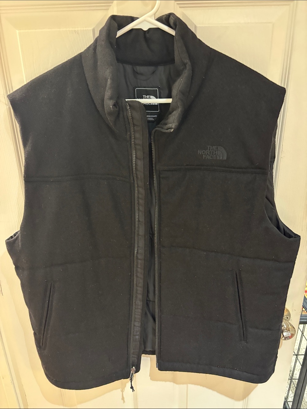 The North Face Black Men's Insulated Vest XL